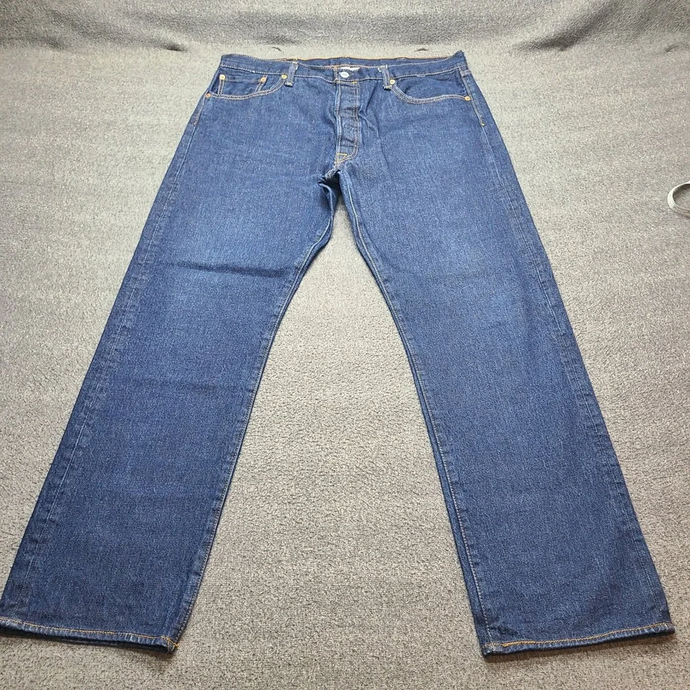 Levi's 501 Jeans Mens 40x34 Dark‎ Blue Excellent Straight Leg Button Fly Denim